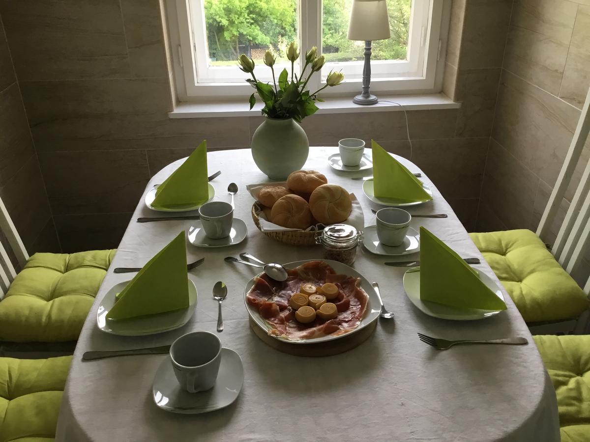 Soos Apartman Balatonfured Bagian luar foto